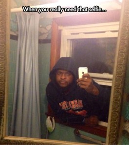 8546-funny-selfie-picture-man-mirror-wallpaper-540x608